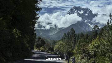 中国最美景观大道川藏线精华段