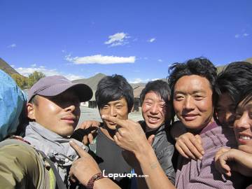 在路上,路遇陌生的人们