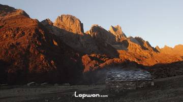 独步亚丁，人心向善，晴空万里