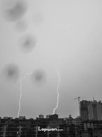 天气渐凉，秋意渐浓