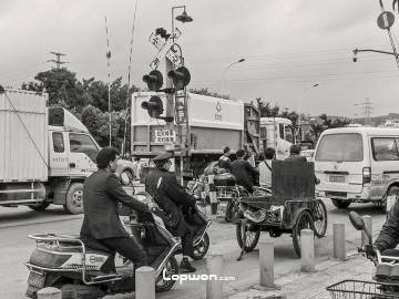 有声：小心火车