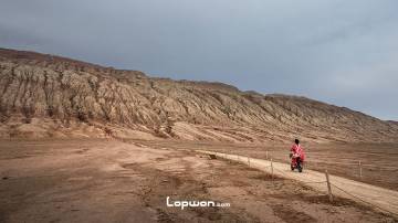 视频：万里赴疆踩线路