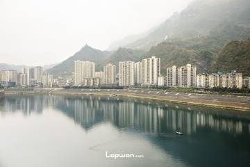 2021年12月28日，重庆市彭水县，乌江一景。by Lopwon