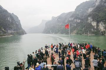 2021年12月12日，湖北省宜宾市，长江一景。by Lopwon