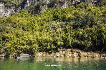 2022年01月01日，贵州省沿河县，乌江一景。by Lopwon