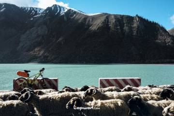 2018年05月19日，西藏自治区昌都市，然乌湖一景。by Lopwon