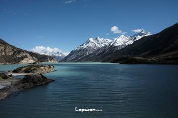 2018年05月18日，西藏自治区昌都市，然乌湖一景。by Lopwon