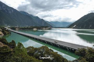 2018年05月22日，西藏自治区林芝市，前往工布江达。by Lopwon