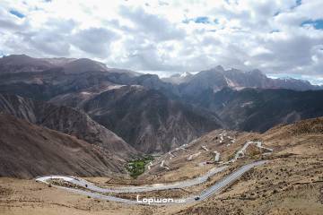 2018年05月17日，西藏自治区昌都市，邦达好多拐。by Lopwon